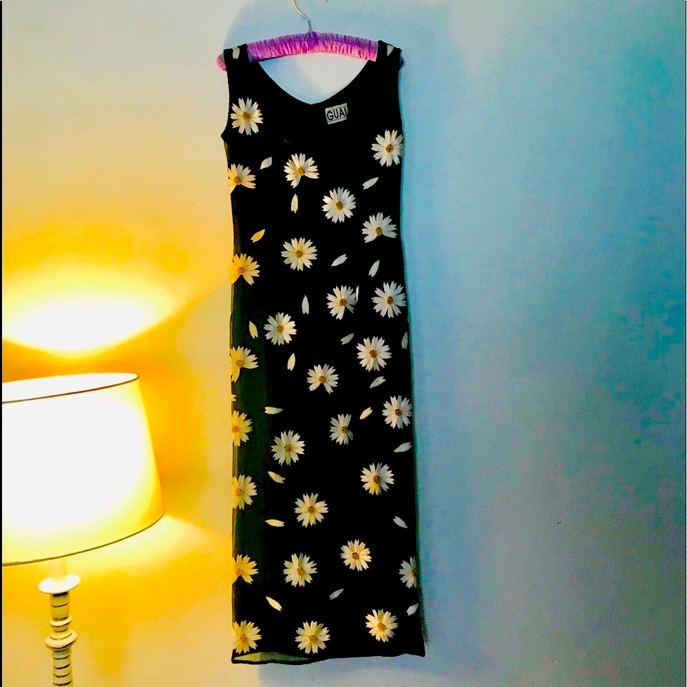 LOVES ME, LOVES ME NOT? Beaded Daisy Maxi Dress